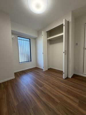 【洋室】 | セザール小平 | 約5.0帖の北側の洋室の収納です！！