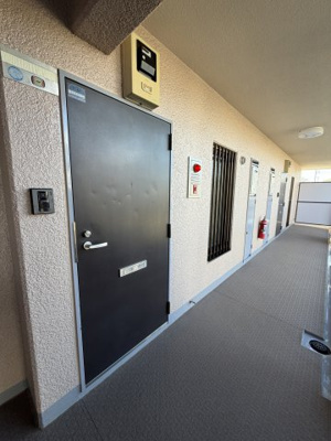 【玄関】 | セザール小平 | 玄関の写真です。