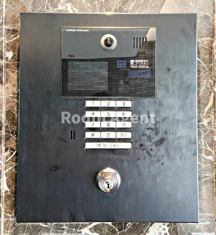 ラグゼナ上前津のエントランス