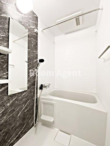 ラグゼナ上前津の浴室