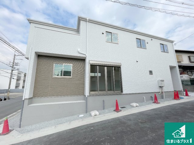 13日(土)14日(日)現地見学可能！　枚方市藤阪元町　限定1邸の外観|安心の10年保証！外観を美しく保ち、雨水で汚れを落とします！気になることがありましたら、お気軽にお問い合わせください！