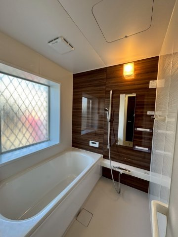 所沢市中富南4丁目中古戸建の浴室