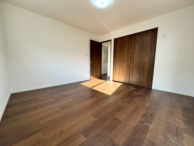 所沢市中富南4丁目中古戸建の洋室