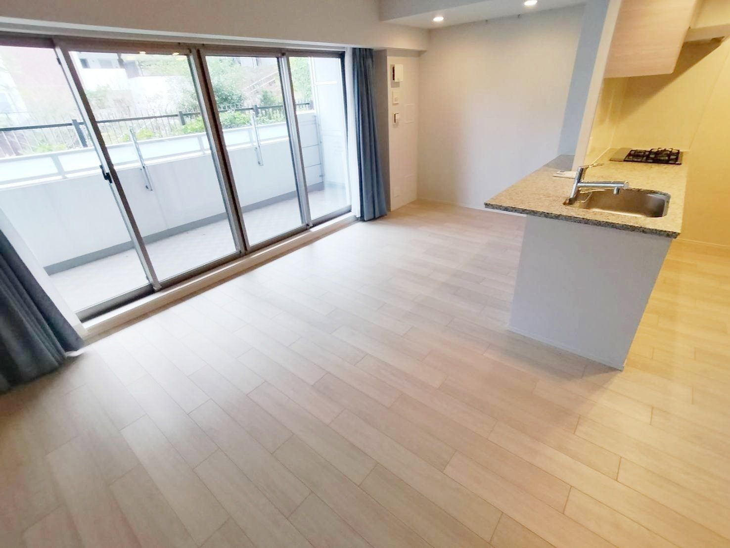 ザ・パークハウス東戸塚レジデンスの居間・リビング|使いやすいリビングになります♪