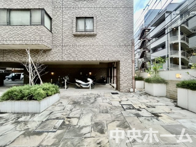 【駐輪場】 | レクセル篠崎 | 【自転車置き場】最新の空き状況や費用などの詳細は担当スタッフまでお問い合わせください。