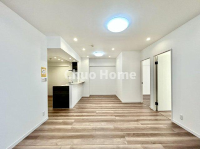 【居間・リビング】 | レクセル篠崎 | 【リビングダイニング】一日の中で多くの時間を過すことになるリビングダイニングだからこそ、いつも穏やかな空間であることが必然。爽やかな通風と採光を存分に感じる事が出来る空間です。