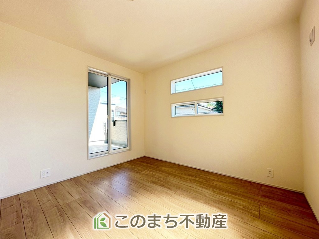 ブルーミングガーデン宇都宮市雀の宮6丁目の洋室|一人ひとりの大切なプライベート空間。ゆとりある広さで、一人の時間をゆったりと過ごせる安らぐお部屋になるはずです。

