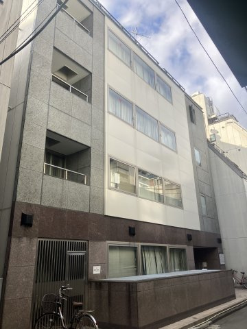 神保町カンナビル　B1Fの外観