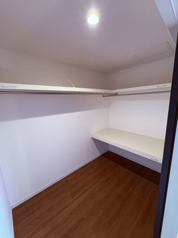 岩出市金池・中古戸建・54740の収納