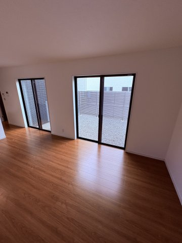 岩出市金池・中古戸建・54740の居間・リビング