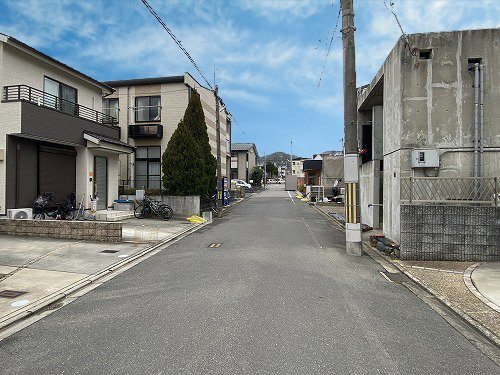 紫竹西大門町 中古戸建の前面道路含む現地写真