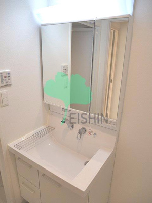 【洗面所】 | グランフォーレラグゼ博多駅南 | シンプルで使いやすい洗面台です！