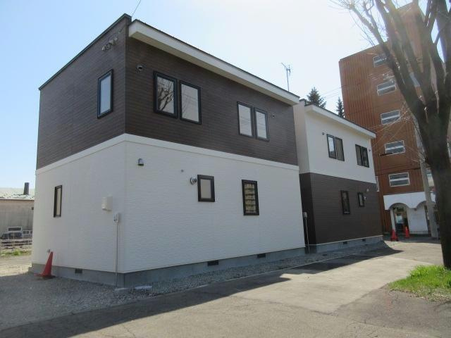 大通WハウスAの外観