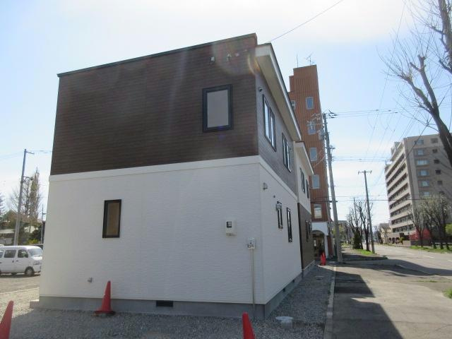 大通WハウスAの外観