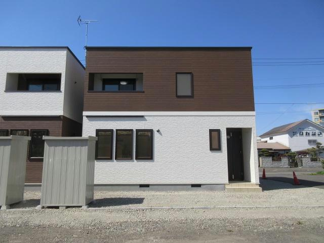 大通WハウスAの外観