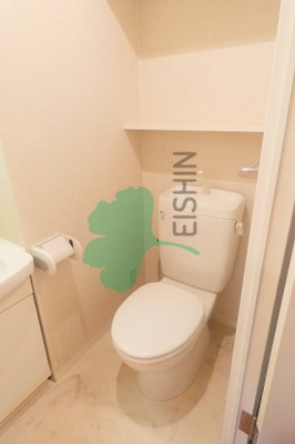 【トイレ】 | サヴォイステーション | 清潔感のあるトイレです。