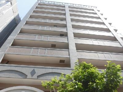 エステムプラザ京都四条烏丸の外観