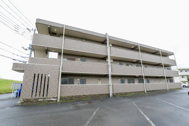 ユーミーハヤミズの外観