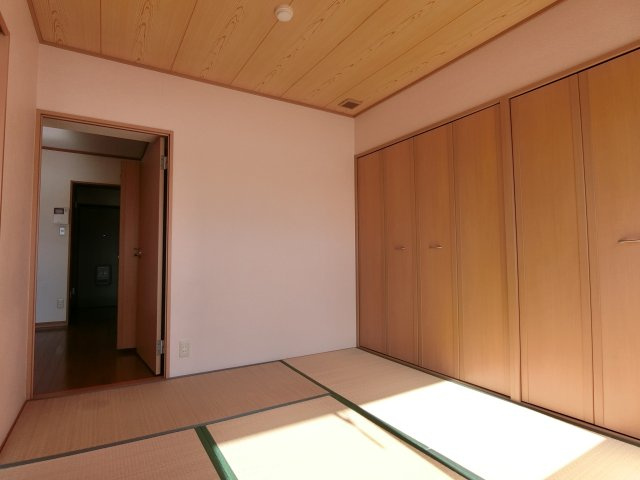 ユーミーハヤミズの和室|南側和室