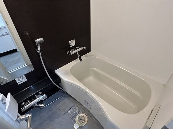 グラヴィス鶴舞の浴室