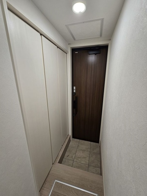 イゾラ・ピナの玄関|同管理会社施工の参考写真