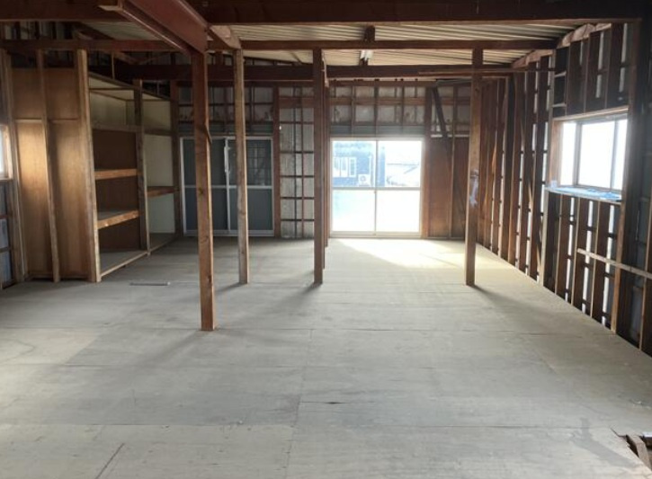 さいたま市桜区大字白鍬の倉庫