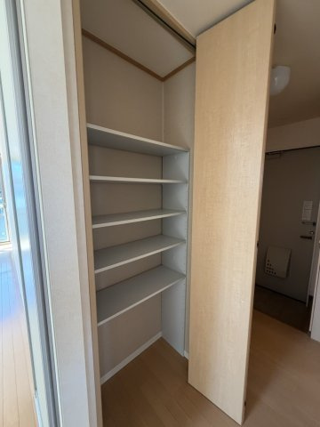 コンフォール　Bの収納