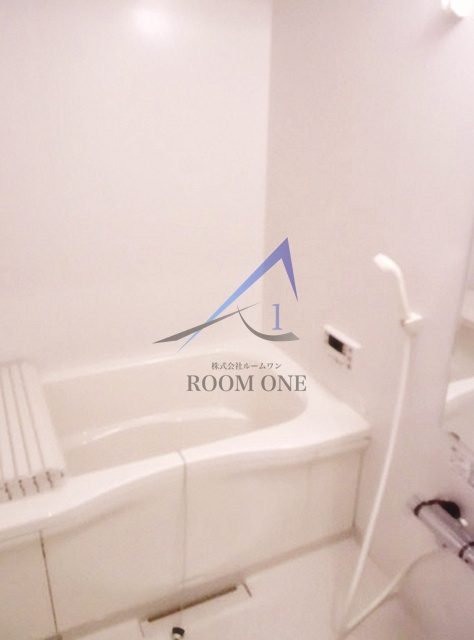 Le lis blanc Ⅰ(ﾙ･ﾘﾌﾞﾛﾝ)の浴室|お風呂です。