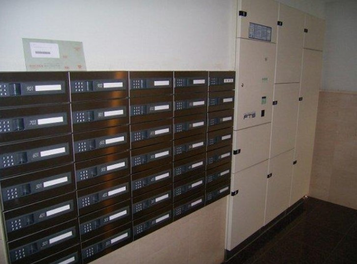 菱和パレス中野新橋壱番館のエントランス