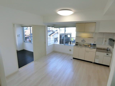 【居間・リビング】 | 櫻田ビル | リビングです