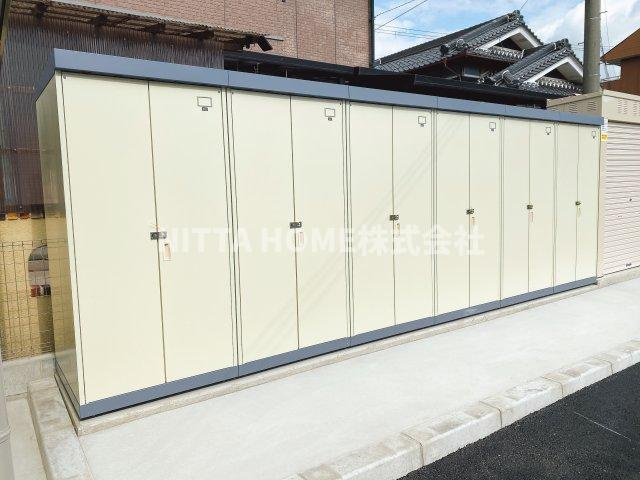 Ｅｌｅｖｅｎタカのその他共用部分|外部物置を完備★