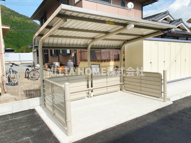 Ｅｌｅｖｅｎタカのその他共用部分|屋根付きの駐輪場も付いています！