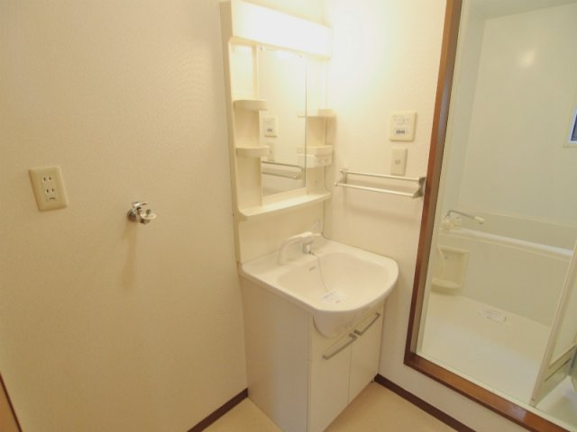 グルーンせせら　Ｃ棟の洗面所|※同じ間取りの別部屋のお写真です※