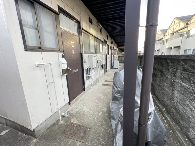 想定年間賃料　240万　想定利回り　11.4％　木造のその他共用部分