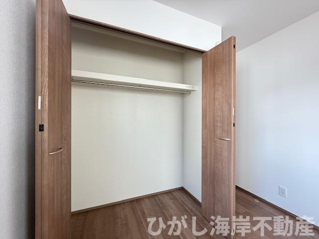 平塚市西八幡4丁目　新築戸建　全2棟の収納|各居室　収納スペース付き