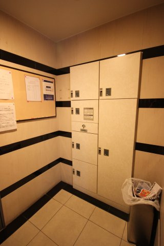 宅配ボックスあります