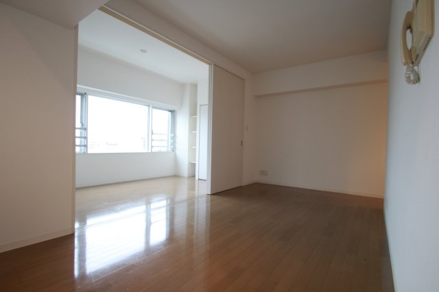 こちらのリビングで趣味の時間をお楽しみください