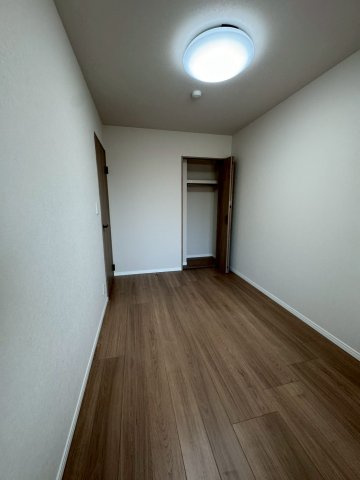 モアコート戸塚の洋室|洋室約5.2帖