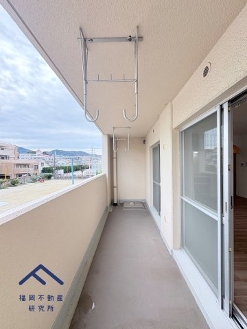 エメラルドマンション生の松原のバルコニー