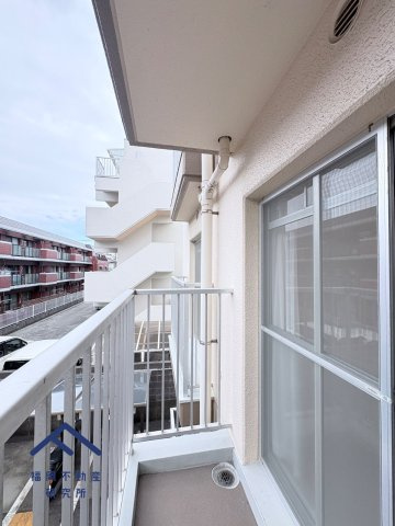 エメラルドマンション生の松原のバルコニー