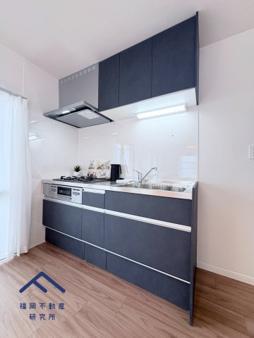 エメラルドマンション生の松原のキッチン