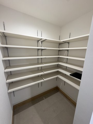 岩出市金池・中古戸建・54739の収納