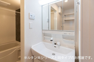 【洗面所】 | ホグワーツＡ | コンパクトで使いやすい洗面所