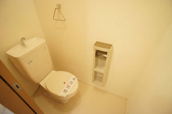 サザンカのトイレ|バストイレ別♪