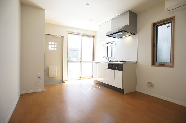 サザンカの居間・リビング|２面採光のリビング♪