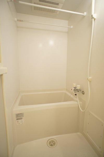 サザンカの浴室|浴室乾燥機付き♪