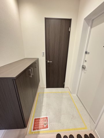 サンビューハイツ高輪台の玄関