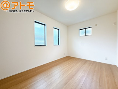 【寝室】 | 葵区羽鳥6　新築戸建　A区画 | 毎日すごす部屋の広さや陽当りも気になるポイントですね！現地で体感してみてください♪