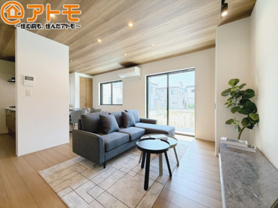 【居間・リビング】 | 葵区羽鳥6　新築戸建　A区画 | どんなインテリアにも合いそうなLDKです。家族みんなのお気に入りの空間をつくってくださいね♪