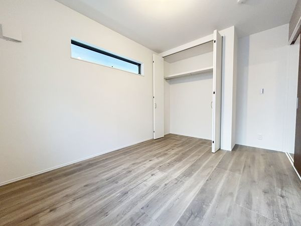 豊中市庄内西町4丁目　新築戸建の洋室|落ち着いた色調の洋室です